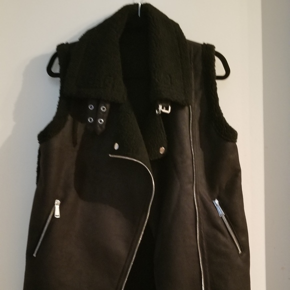 MICHAEL Michael Kors Faux Suede Vest Medium - Picture 8 of 8